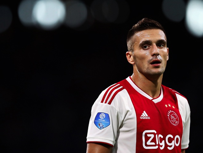 Dusan Tadic: Huyền thoại bóng đá với sự nghiệp đầy vinh quang