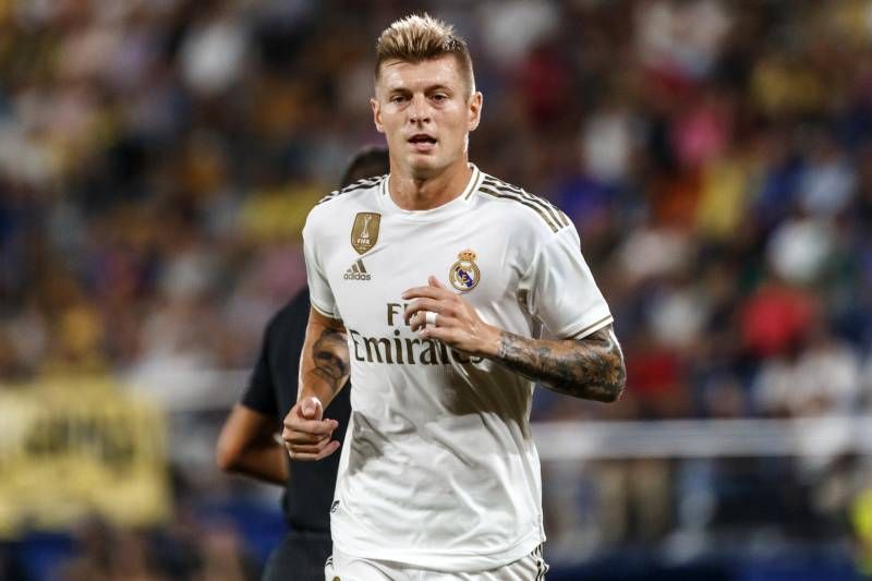 Toni Kroos: Cuộc hành trình vĩ đại và di sản của huyền thoại bóng đá tài năng